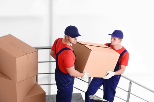 Local moving help for flats, homes, and offices in Chiswick